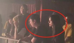 吃瓜网红小勺子视频,揭秘娱乐圈幕后故事